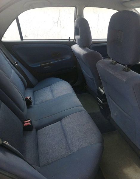 Mitsubishi Carisma • 2000 • 120,000 km 4