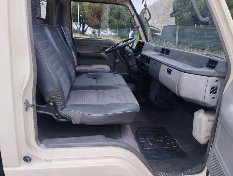 Mitsubishi Fuso canter • 1999 • 98,000 km 3