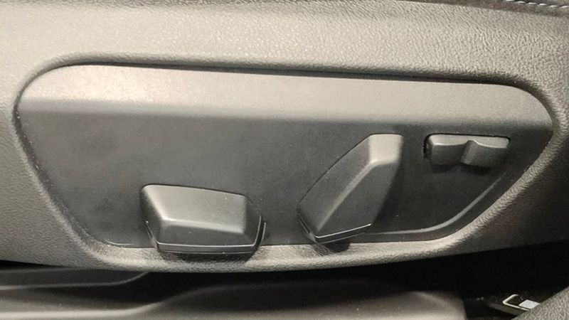 BMW 1 Series • 2024 • 3,264 km 26