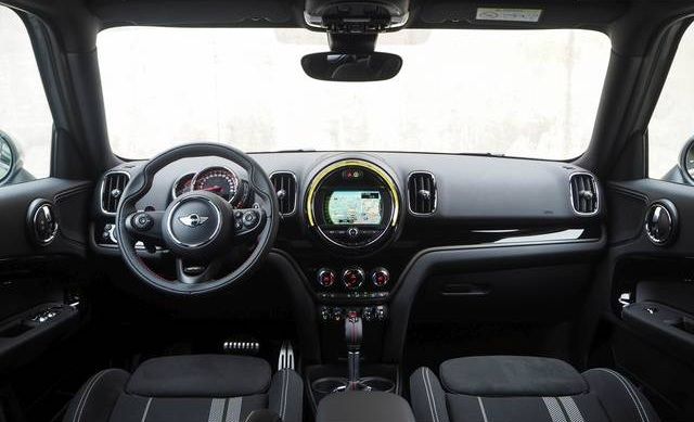 MINI Cooper • 2017 • 118,000 km 9