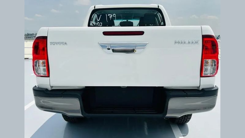 Toyota Hilux • 2022 • 46,000 km 4