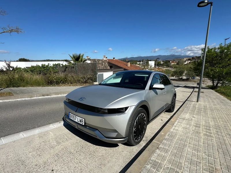 Hyundai Ioniq Electric • 2022 • 42,200 km 2