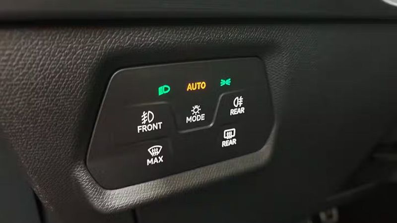 Seat Leon • 2021 • 26,143 km 14