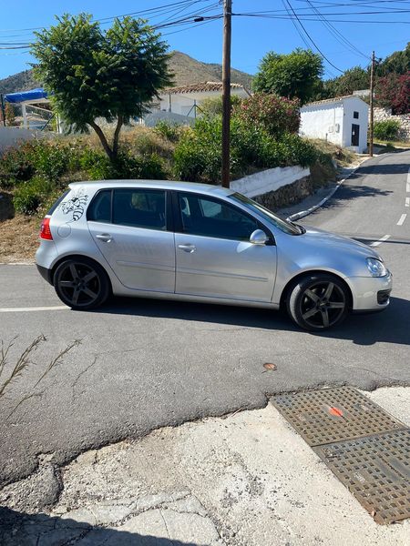 Volkswagen Golf • 2006 • 197,000 km 4