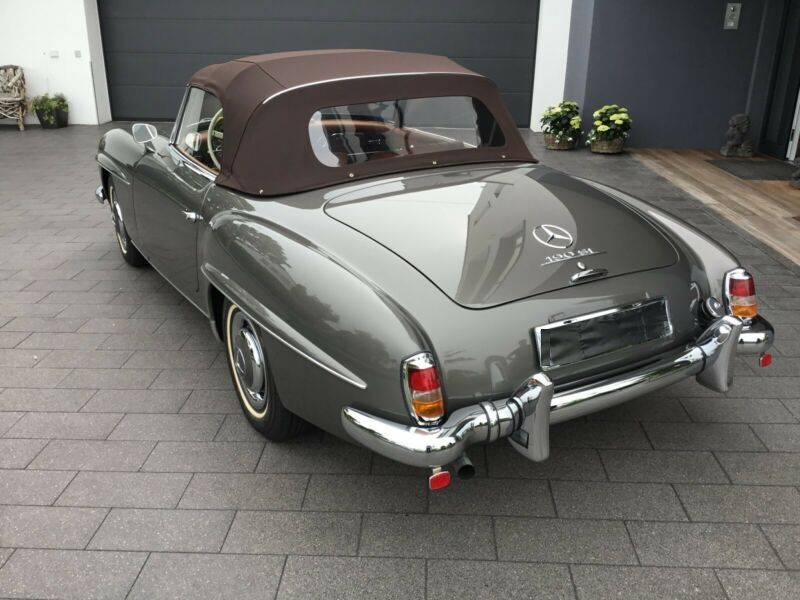 Mercedes-Benz 190 • 1961 • 25,790 km 5