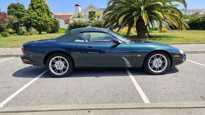 Jaguar XK8 Convertible • 2001 • 35,658 km 10