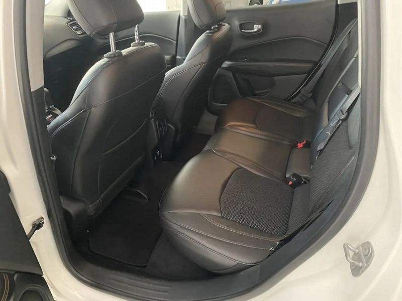 Jeep Compass • 2018 • 98,000 km 2