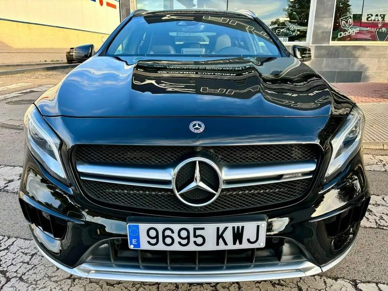 Mercedes-Benz GLA-Class • 2019 • 104,000 km 1