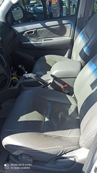 Toyota Hilux • 2015 • 90,000 km 4