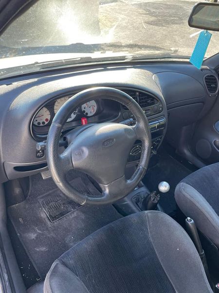 Ford Fiesta • 2001 • 60,000 km 4