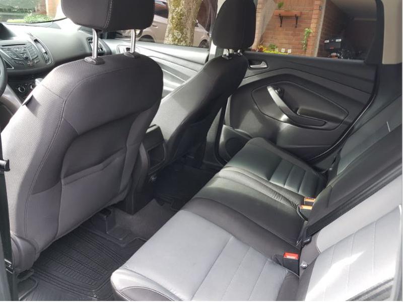 Ford Escape • 2013 • 107,000 km 6