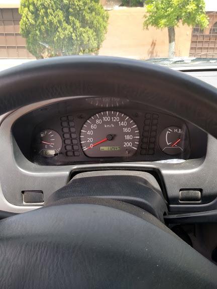 Nissan Np300 • 2015 • 112,500 km 2