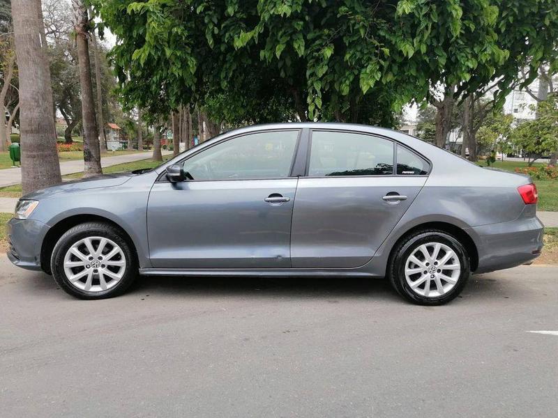 Volkswagen Jetta • 2014 • 77,600 km 5