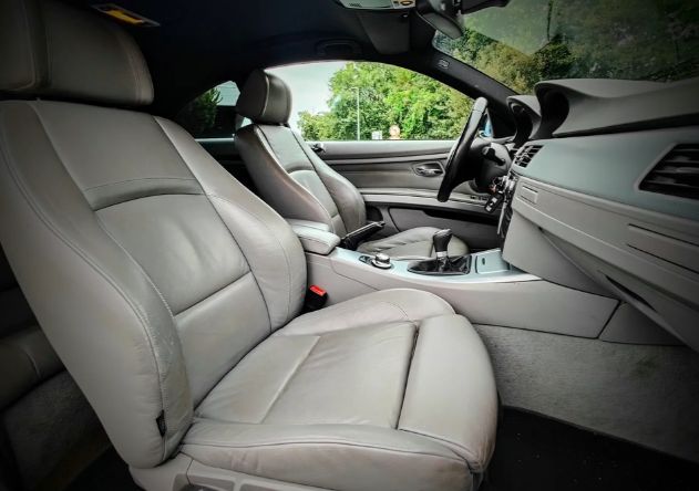BMW 3 Series • 2009 • 199,000 km 2