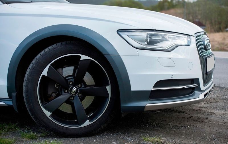 Audi A6 • 2014 • 181,000 km 2