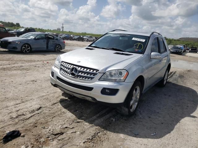 Mercedes-Benz M-Class • 2008 • 9 km 5