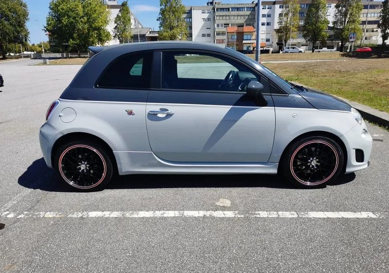 Fiat 500 • 2010 • 128,000 km 2