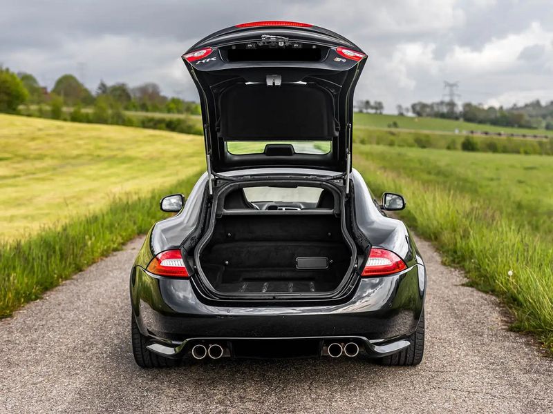 Jaguar XKR • 2012 • 89,500 km 7