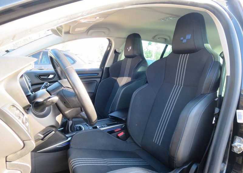 Renault Mégane • 2008 • 50,000 km 5