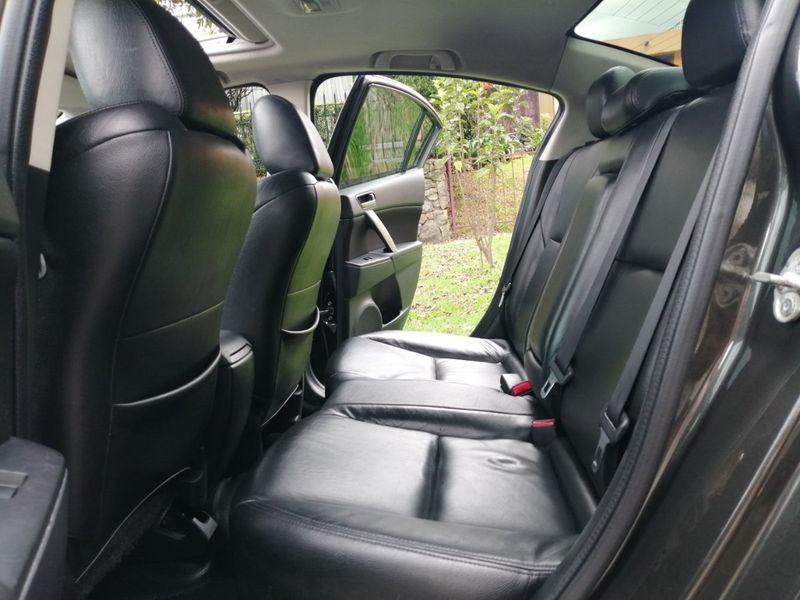 Mazda 3 • 2014 • 92,000 km 11