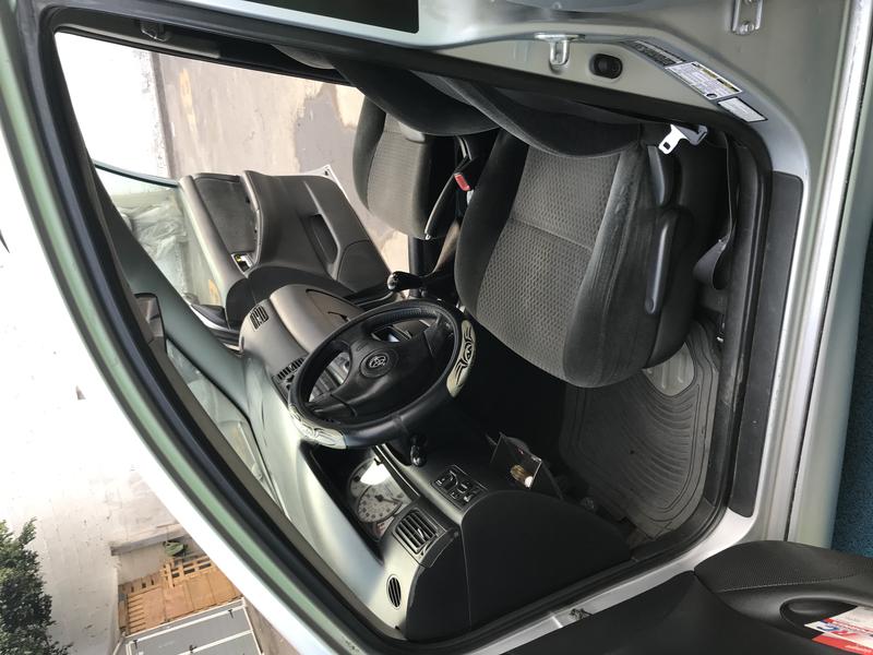 Toyota  • 2008 • 157,000 km 8