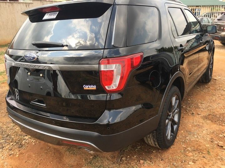 Ford Explorer • 2018 • 2 km 4