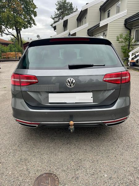 Volkswagen Passat • 2017 • 64,482 km 1