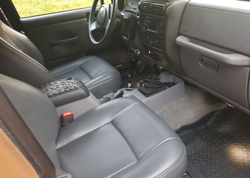 Jeep Wagoneer • 1997 • 10,000 km 6