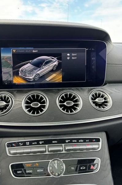 Mercedes-Benz E Coupé • 2017 • 54,000 km 10