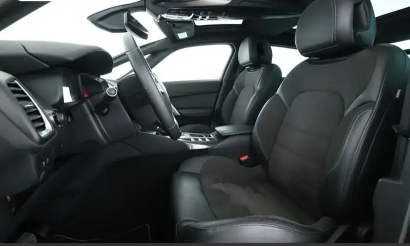 Citroën DS5 • 2018 • 122,000 km 6