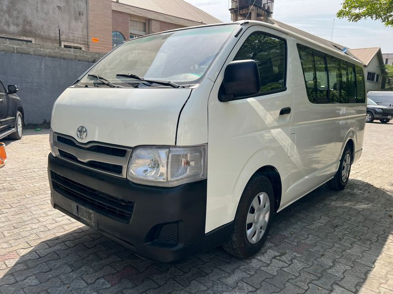 Toyota Hiace • 2022 • 3,000 km 1