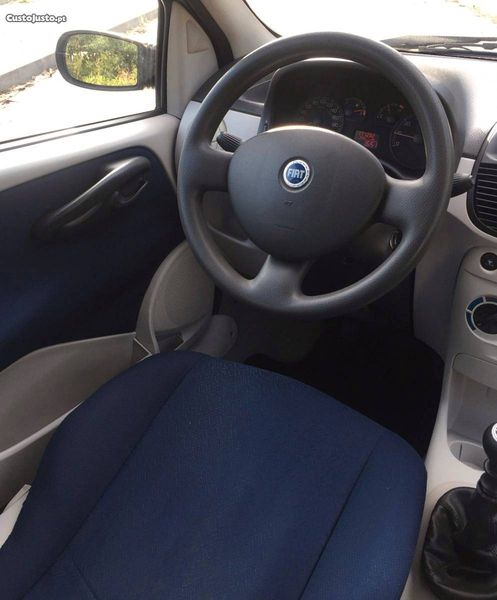 Fiat Punto • 2003 • 180,000 km 3