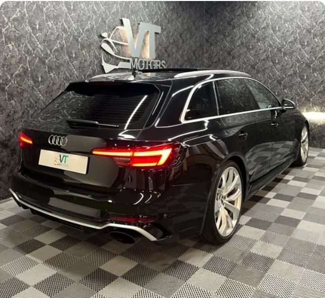 Audi RS4/RS4 Avant • 2018 • 65,067 km 2