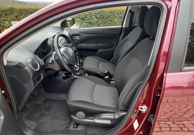 Mitsubishi Outlander Sport • 2022 • 10,000 km 3