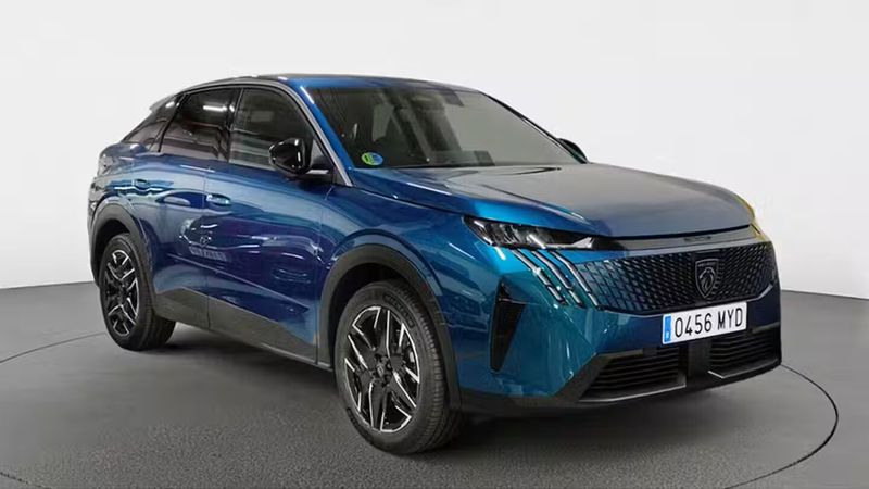Peugeot 3008 • 2025 • 3,118 km 1