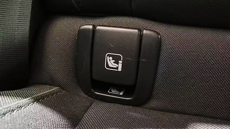 Volvo XC40 • 2022 • 67,641 km 12