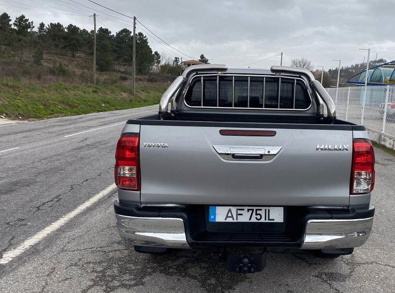 Toyota Hilux • 2016 • 110,000 km 2