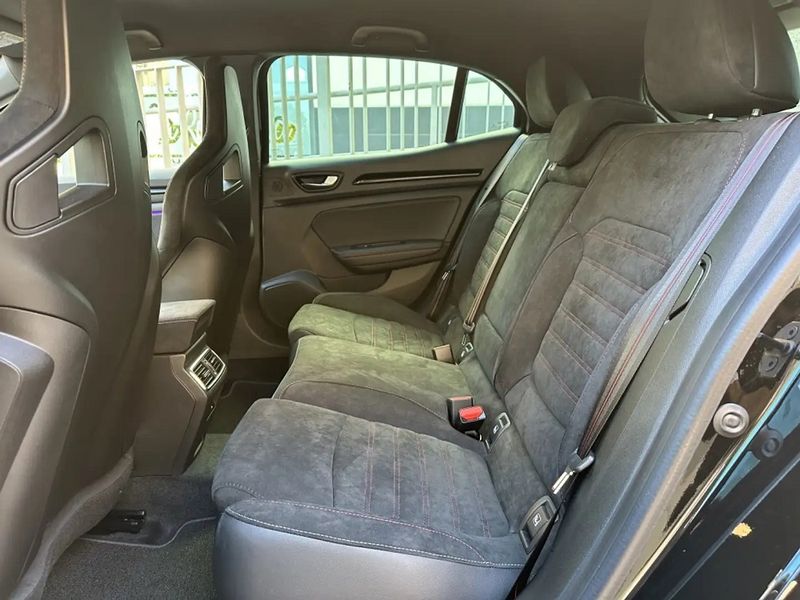 Renault Mégane Coupé • 2023 • 19,800 km 8