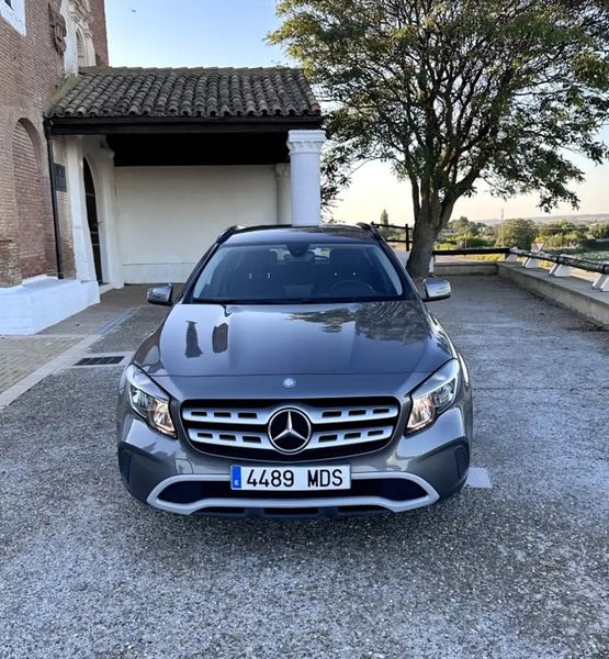 Mercedes-Benz GLA • 2017 • 79,900 km 4