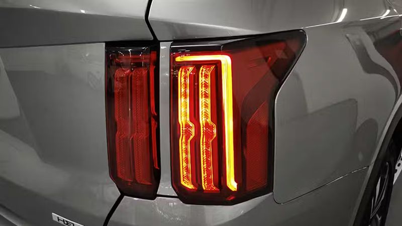 Kia Sportage • 2023 • 36,414 km 12