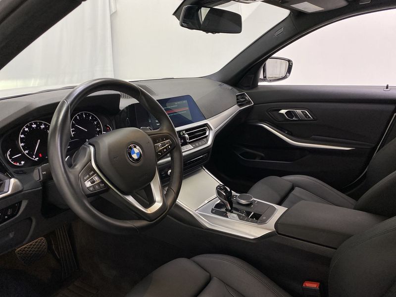 BMW 3 Series • 2019 • 15,261 km 6