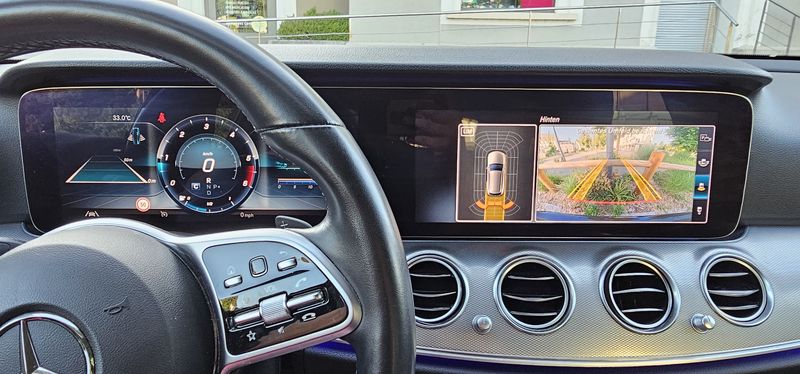 Mercedes-Benz E • 2019 • 123,500 km 6