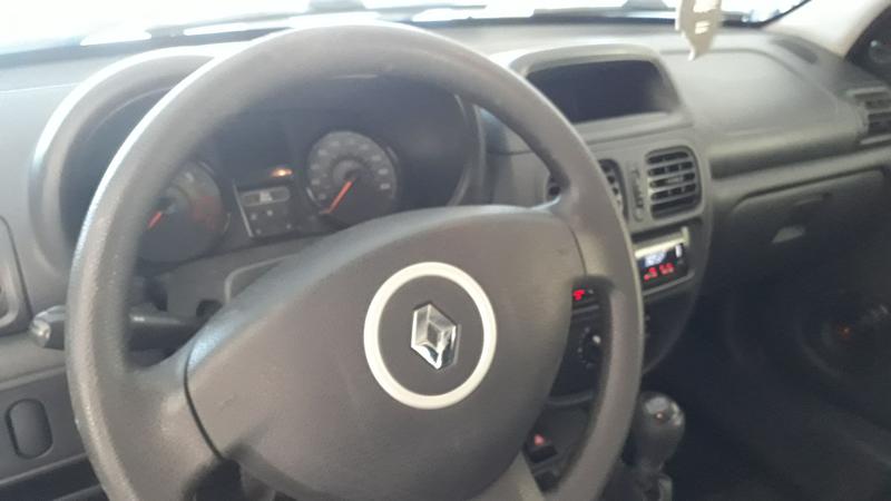 Renault Clio • 2015 • 36,000 km 6