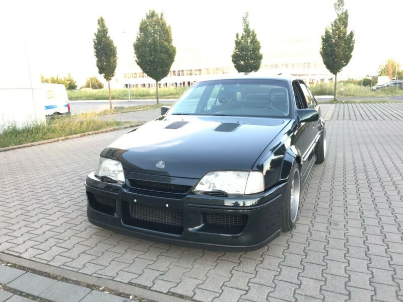 Opel Omega • 1991 • 111,890 km 3