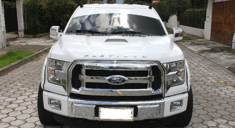 Ford F-150 • 2015 • 82,500 km 2