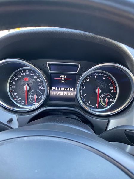 Mercedes-Benz GLE • 2017 • 115,000 km 3