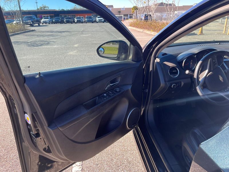 Chevrolet Cruze • 2012 • 170,000 km 3