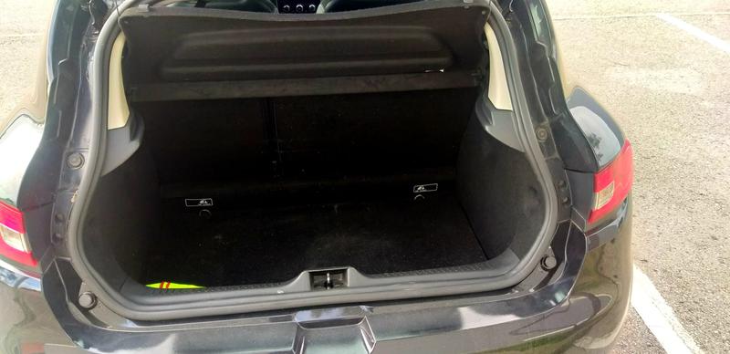 Renault Clio • 2014 • 112,000 km 9