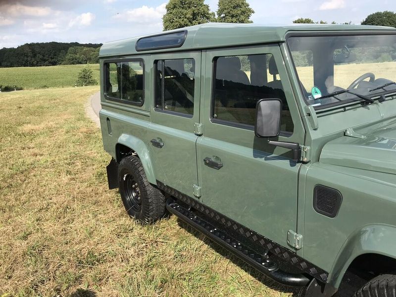 Land Rover Defender • 2012 • 75,000 km 5