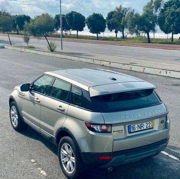 Land Rover Range Rover • 2023 • 20,000 km 6